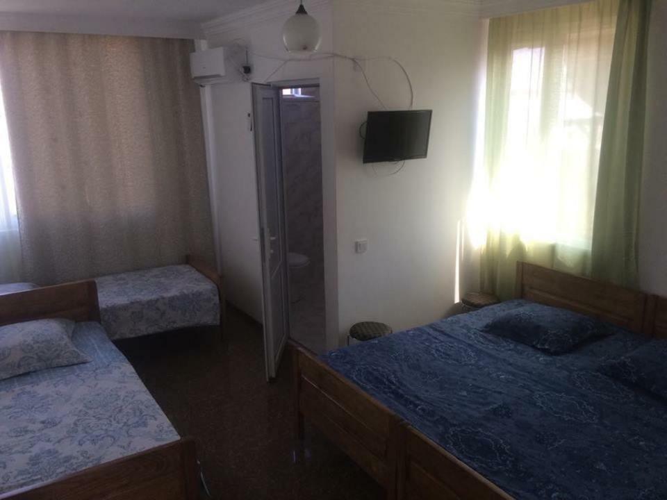 Twins Hotel Кобулети Екстериор снимка