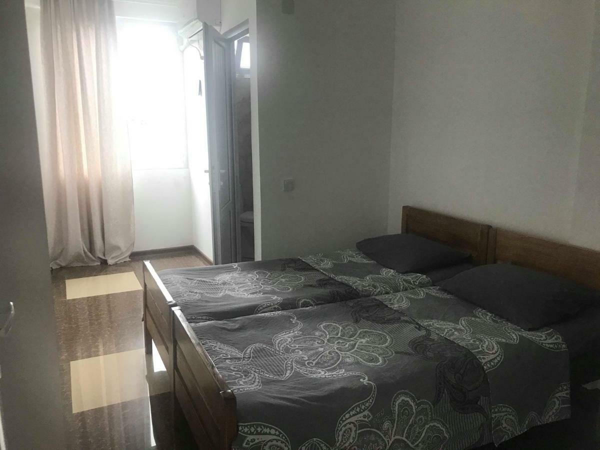 Twins Hotel Кобулети Екстериор снимка